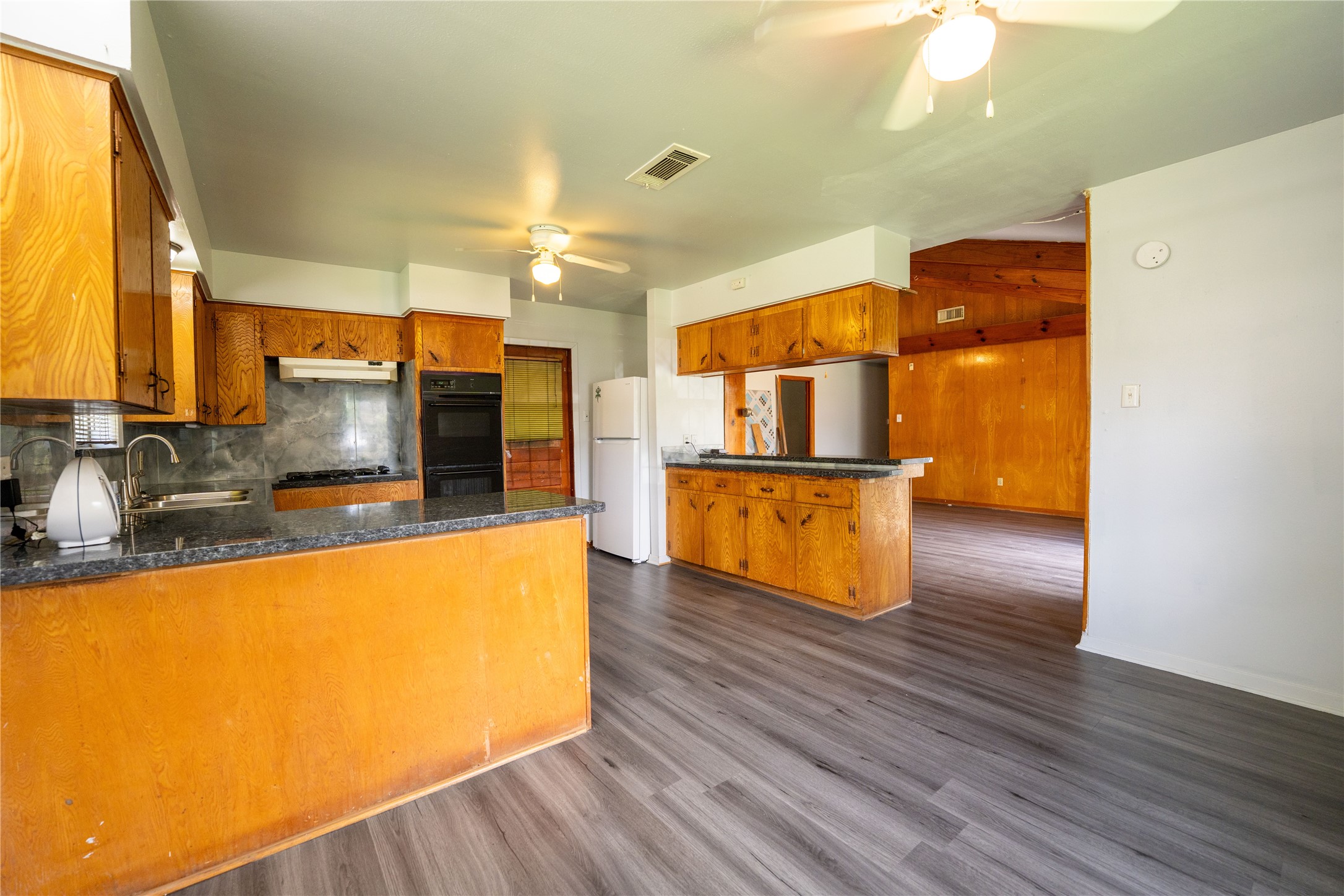 4402 Balkin Street Houston, TX 77021 - Photo 4 of 16