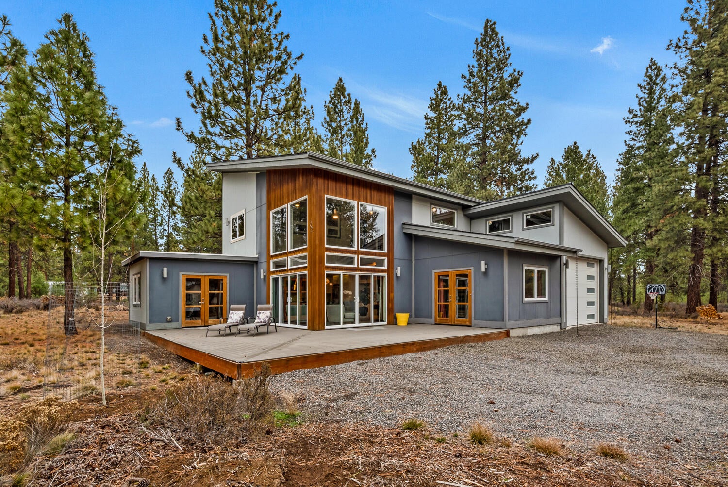 19354 Kiowa Road Bend, OR 97702 - Photo 2 of 37 19354 Kiowa Rd