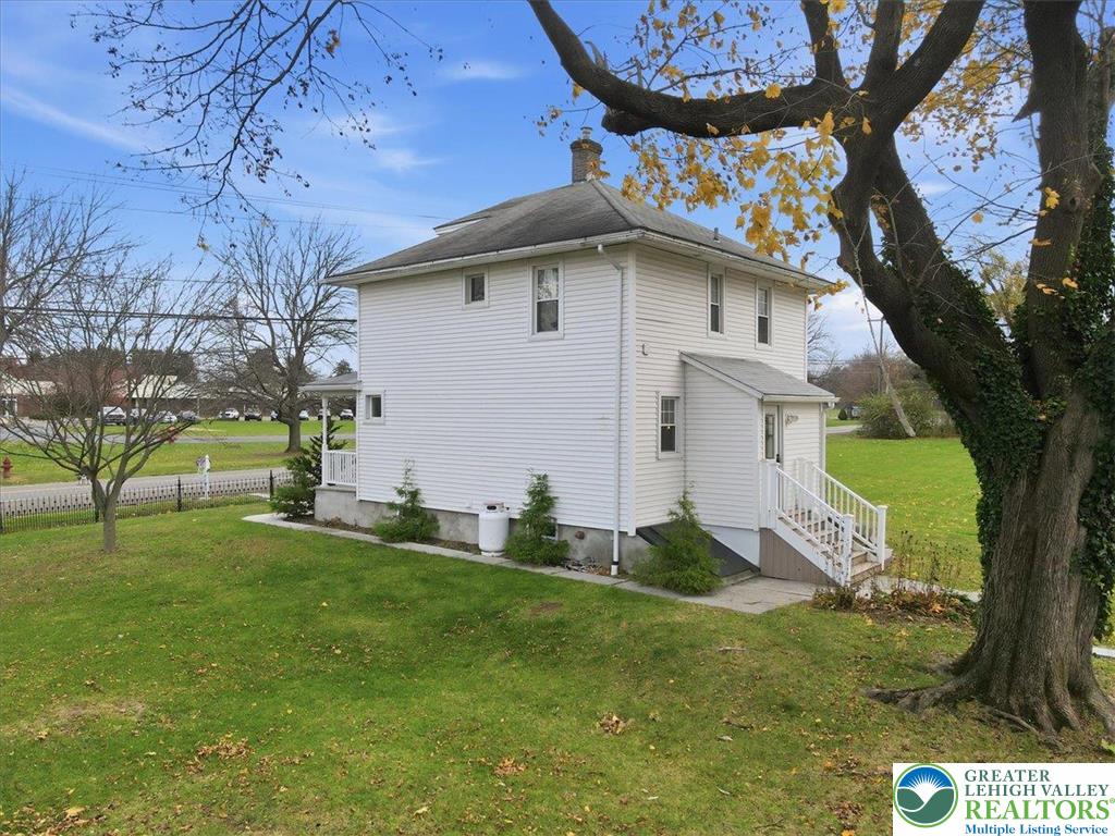 4441 Newburg Road Nazareth, PA 18064 - Photo 44 of 65 a backyard of a house with lots of green space