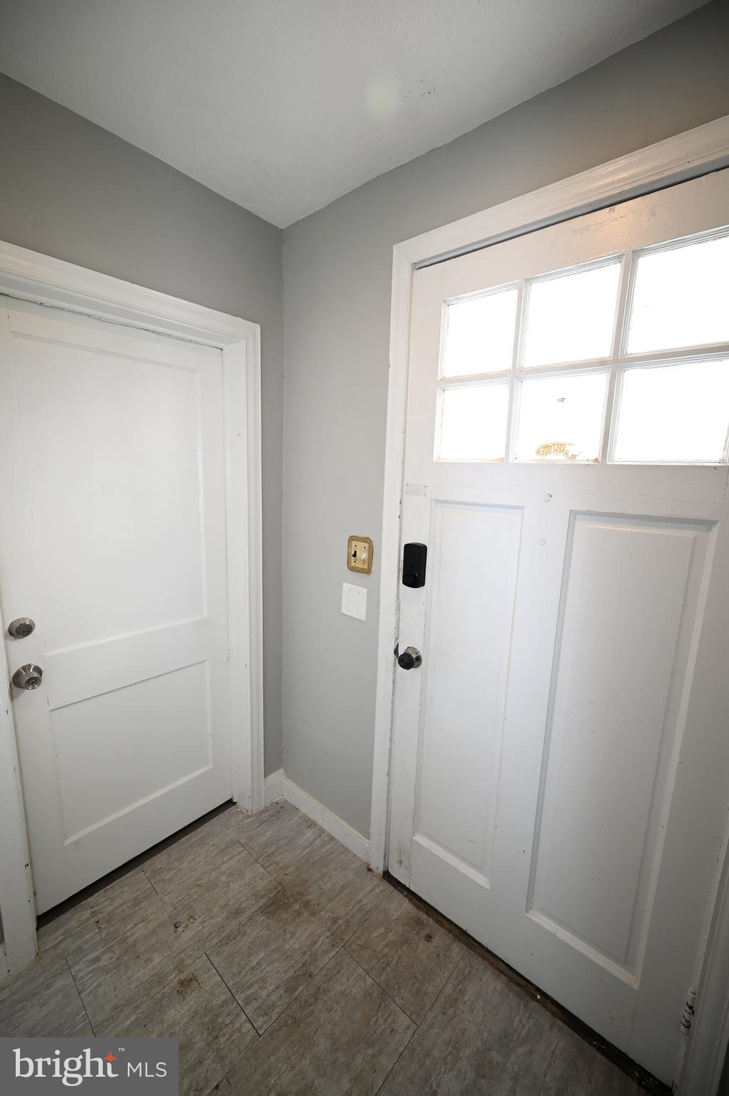 2952 Sollers Point Road, Unit B Dundalk, MD 21222 - Photo 8 of 37 a view of an empty room