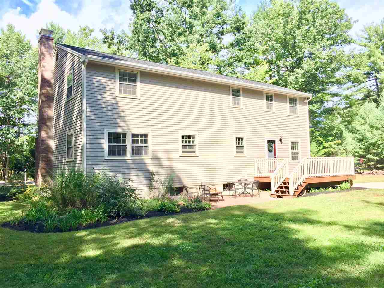 15 Cross Road Amherst, NH 03031 - Photo 2 of 39 Gallery Image 2