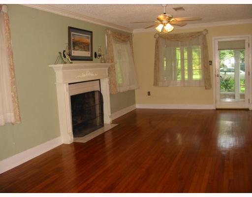 517 Stewart Avenue River Ridge, LA 70123 - Photo 4 of 12 Gallery Image 4