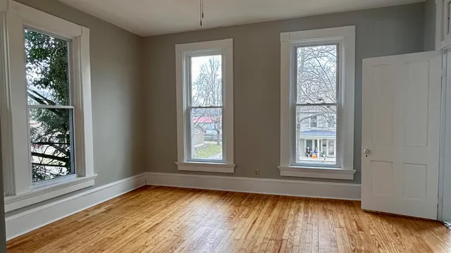 $329,900 | 1037 Cliff Street, Brookville, IN 47012