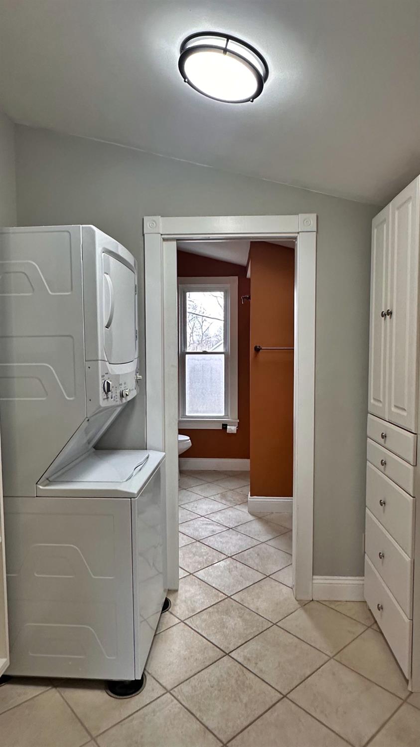 1037 Cliff Street Brookville, IN 47012 - Photo 20 of 29 2nd floor primary bath with laundry room. Washer/dryer are "as is"