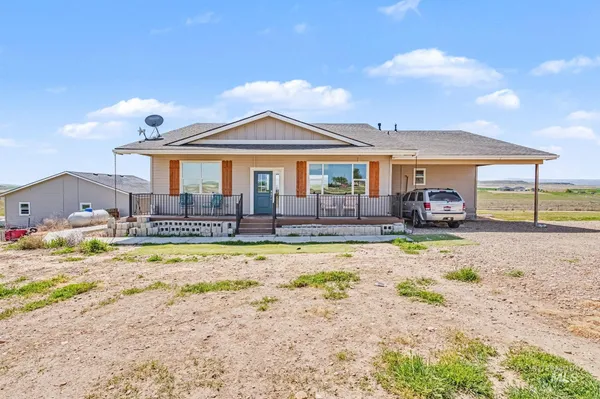 $999,900 | 9531 Pump Road, Nampa, ID 83686