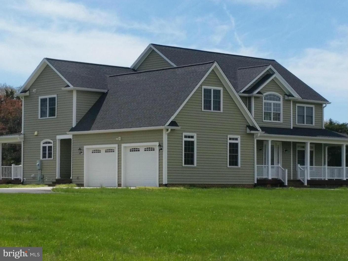 Side-load garage, front and back covered porches