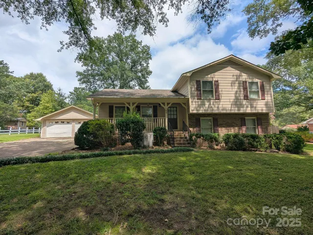 $375,000 | 105 Redcoat Drive, Fort Mill, SC 29715