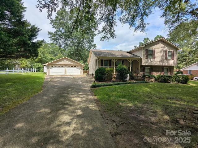 $375,000 | 105 Redcoat Drive, Fort Mill, SC 29715