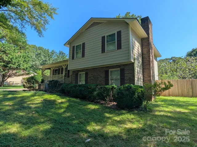 $375,000 | 105 Redcoat Drive, Fort Mill, SC 29715