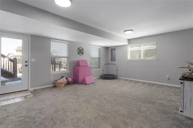 $410,000 | 2805 East Cedar Place, Tonganoxie, KS 66086