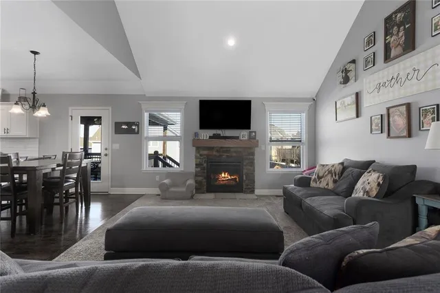 $410,000 | 2805 East Cedar Place, Tonganoxie, KS 66086