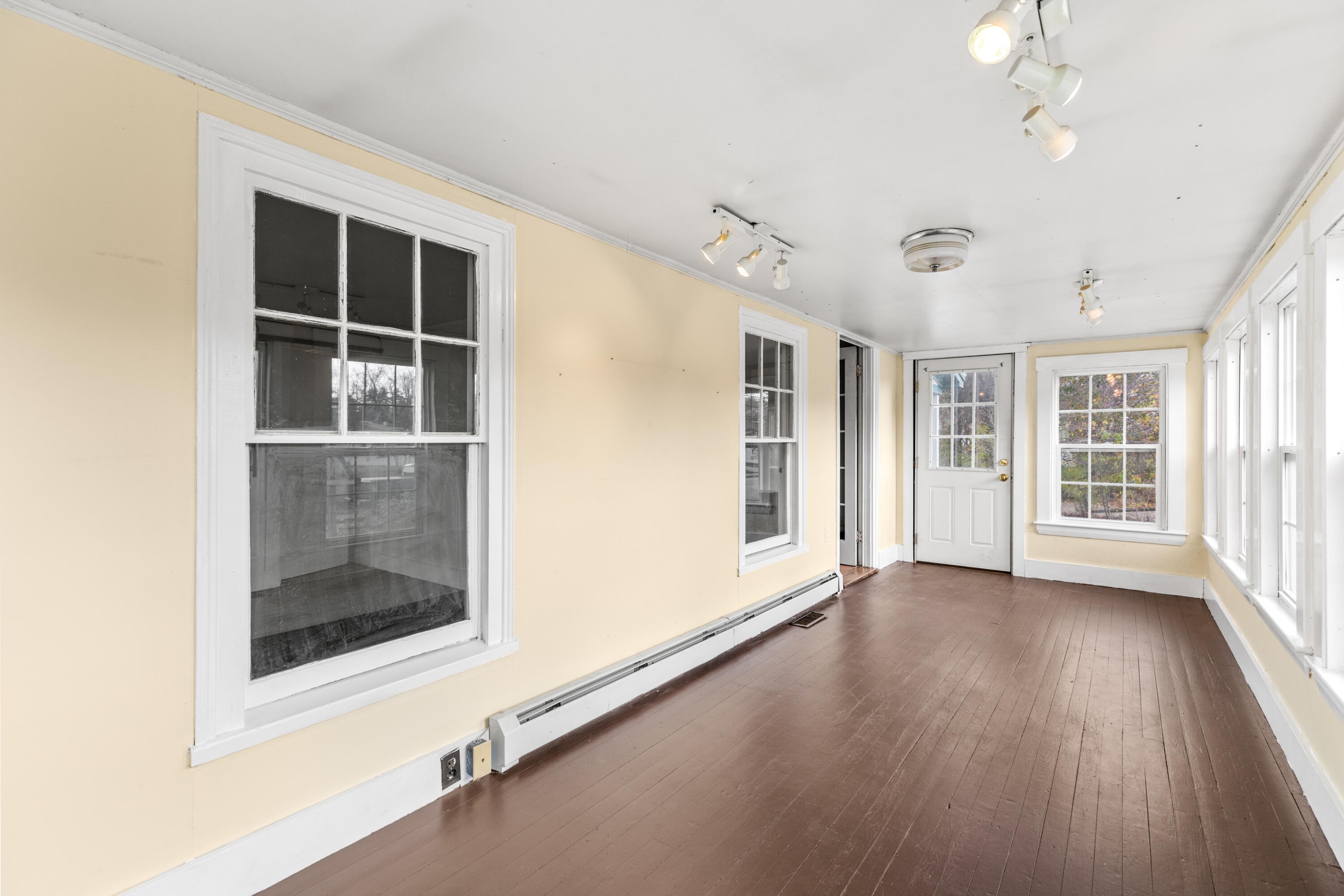 49 West Road Waterboro, ME 04087 - Photo 6 of 29 49 West Waterboro-029