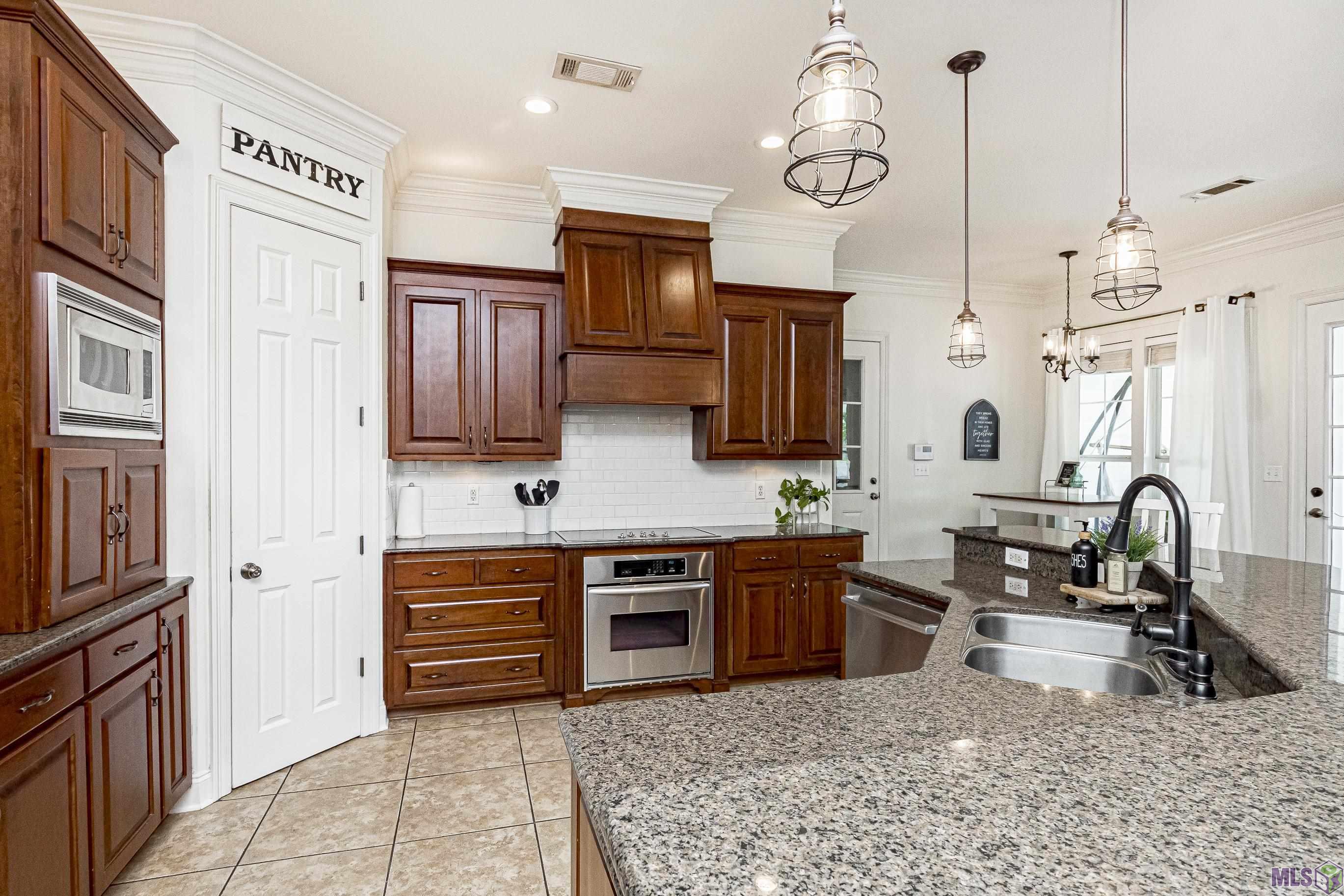 5739 River Road Port Allen, LA 70767 - Photo 7 of 44 Gallery Image 7