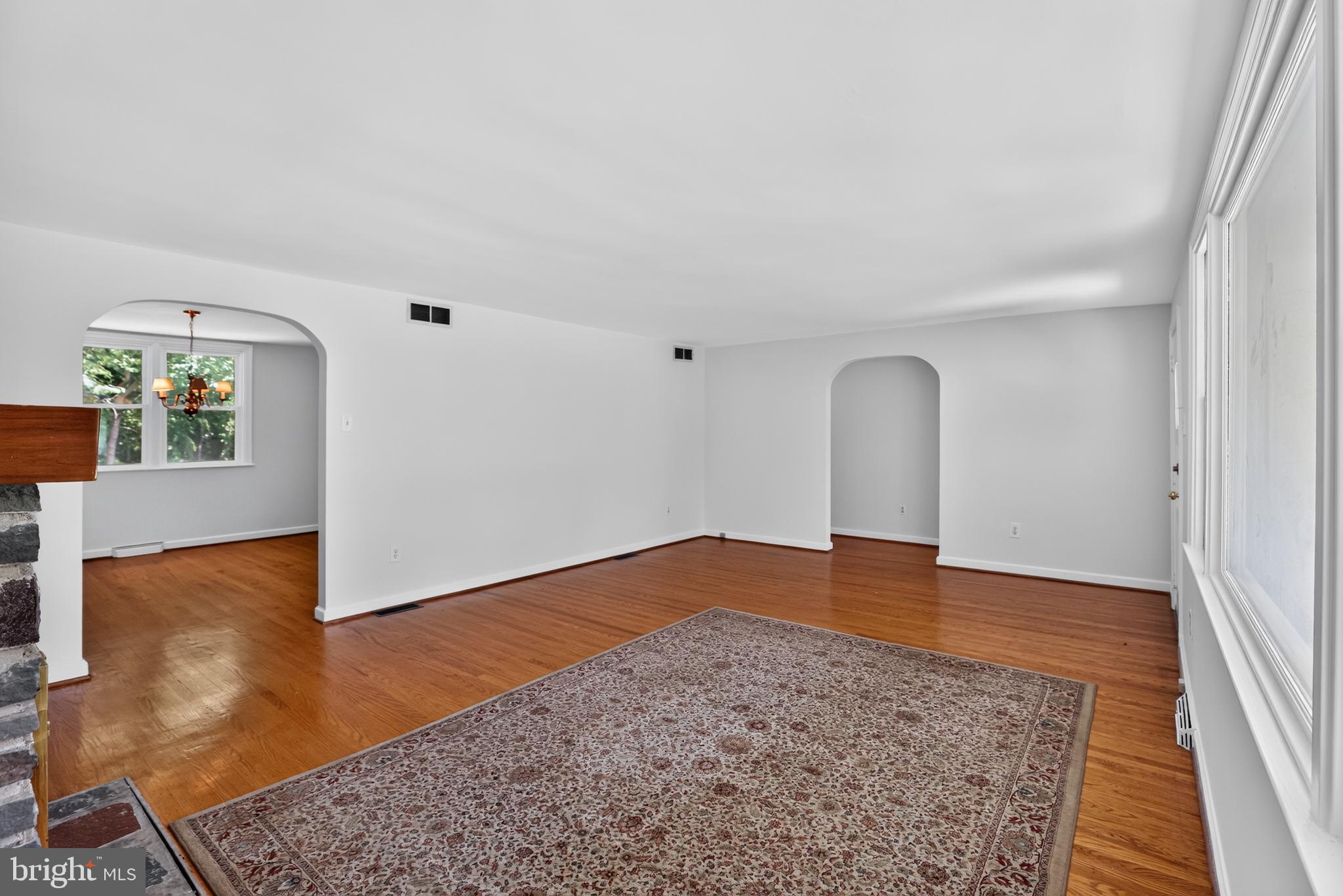 911 Delene Road Jenkintown, PA 19046 - Photo 4 of 30 Gallery Image 4
