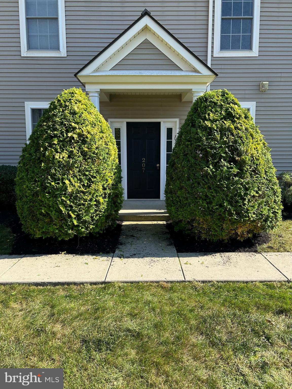 207 Springmont Drive Reading, PA 19610 - Photo 1 of 14