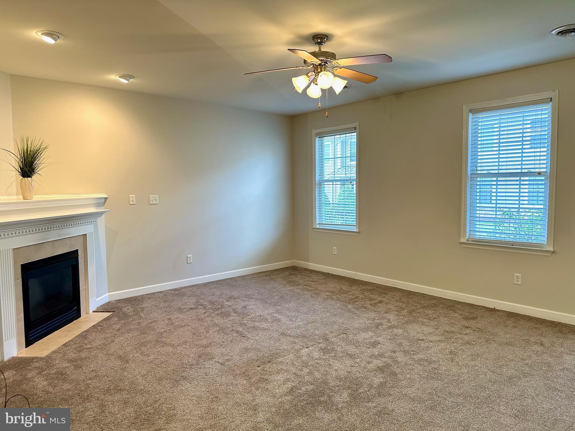 207 Springmont Drive Reading, PA 19610 - Photo 3 of 14