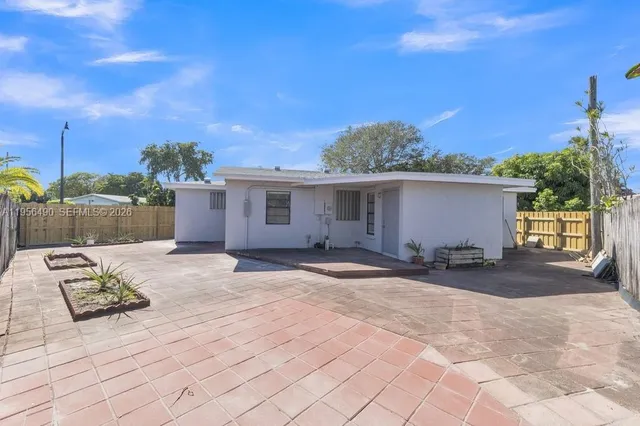 $3,500 | 1101 Northeast 24th Court, Pompano Beach, FL 33064