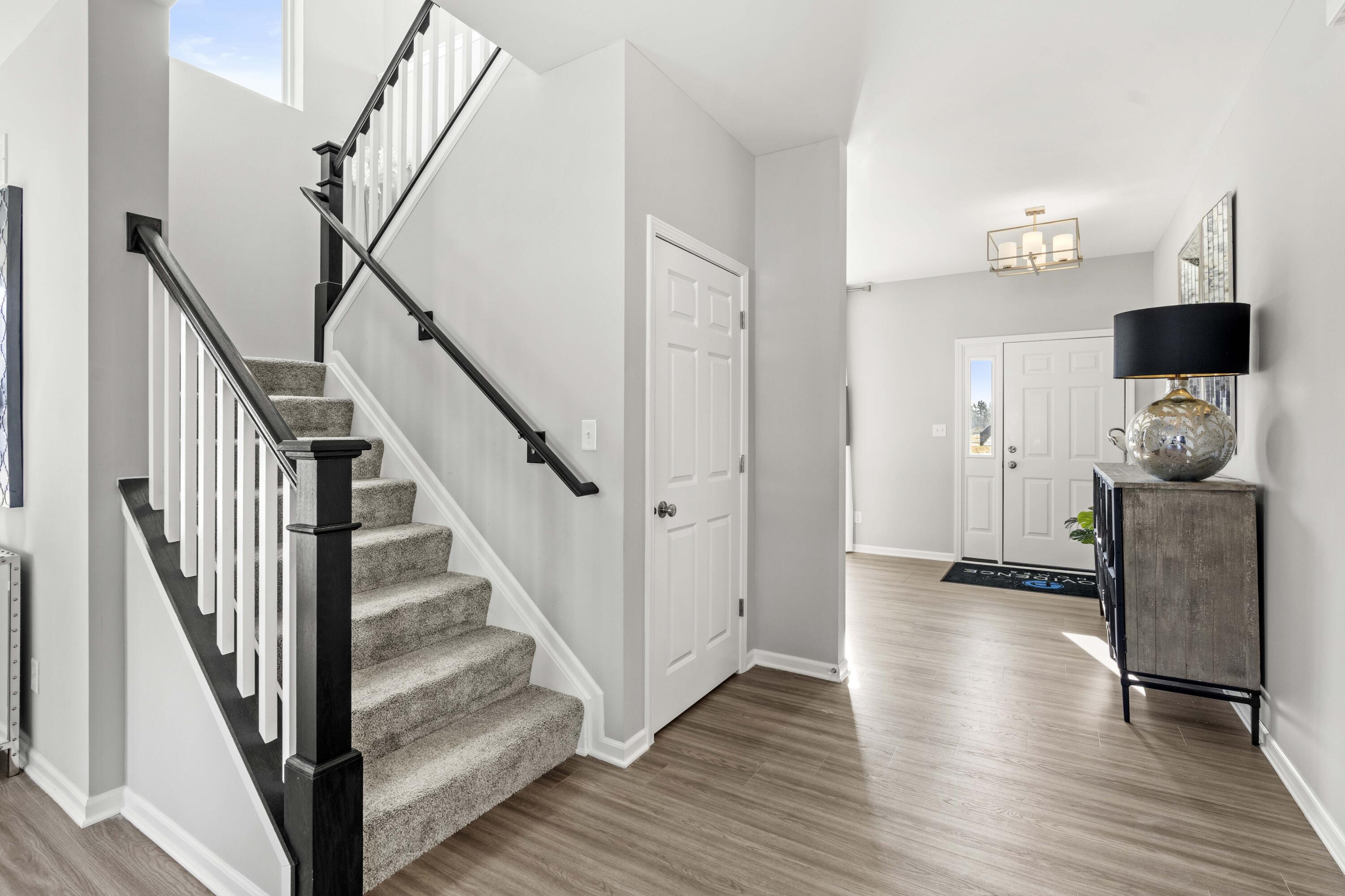 25 Levanno Drive Crown Point, IN 46307 - Photo 3 of 26 3000x2000