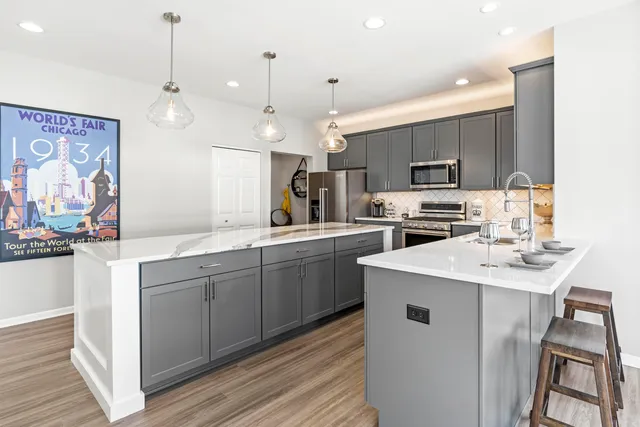 $470,925 | 25 Levanno Drive, Crown Point, IN 46307