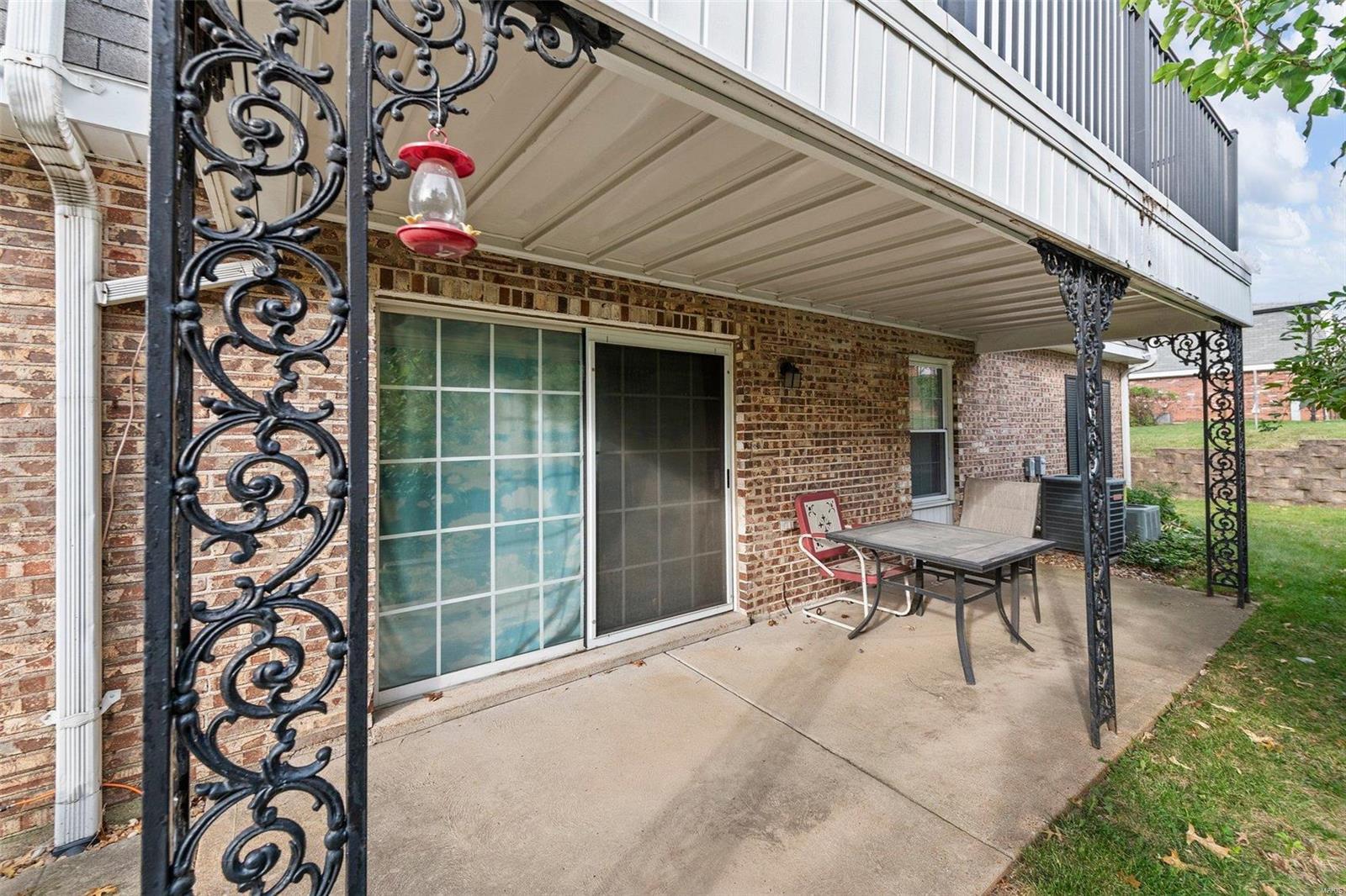 1660 Blue Ridge Drive, Unit B St. Louis, MO 63125 - Photo 4 of 22