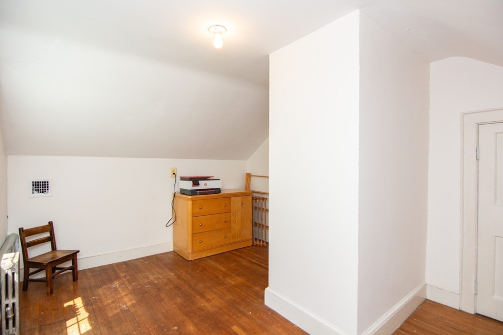 81 Prentice Street Waltham, MA 02451 - Photo 15 of 26