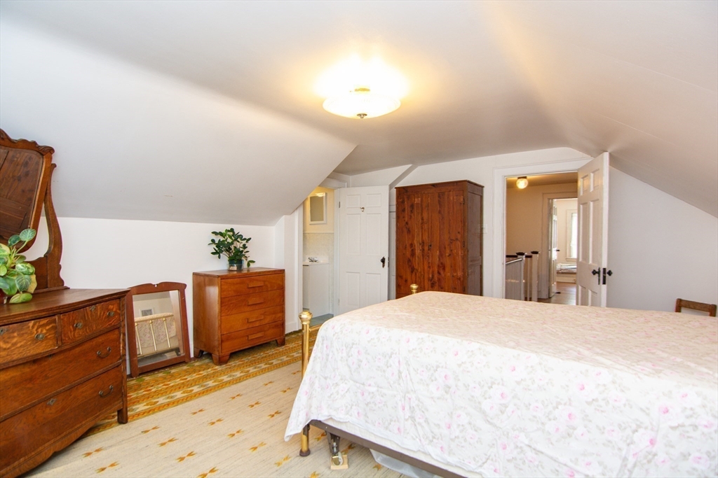 81 Prentice Street Waltham, MA 02451 - Photo 18 of 26