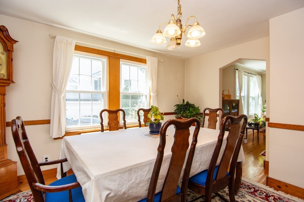 81 Prentice Street Waltham, MA 02451 - Photo 6 of 26