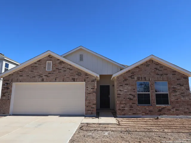 $339,990 | 8708 Rucker Pond Trail, San Antonio, TX 78252