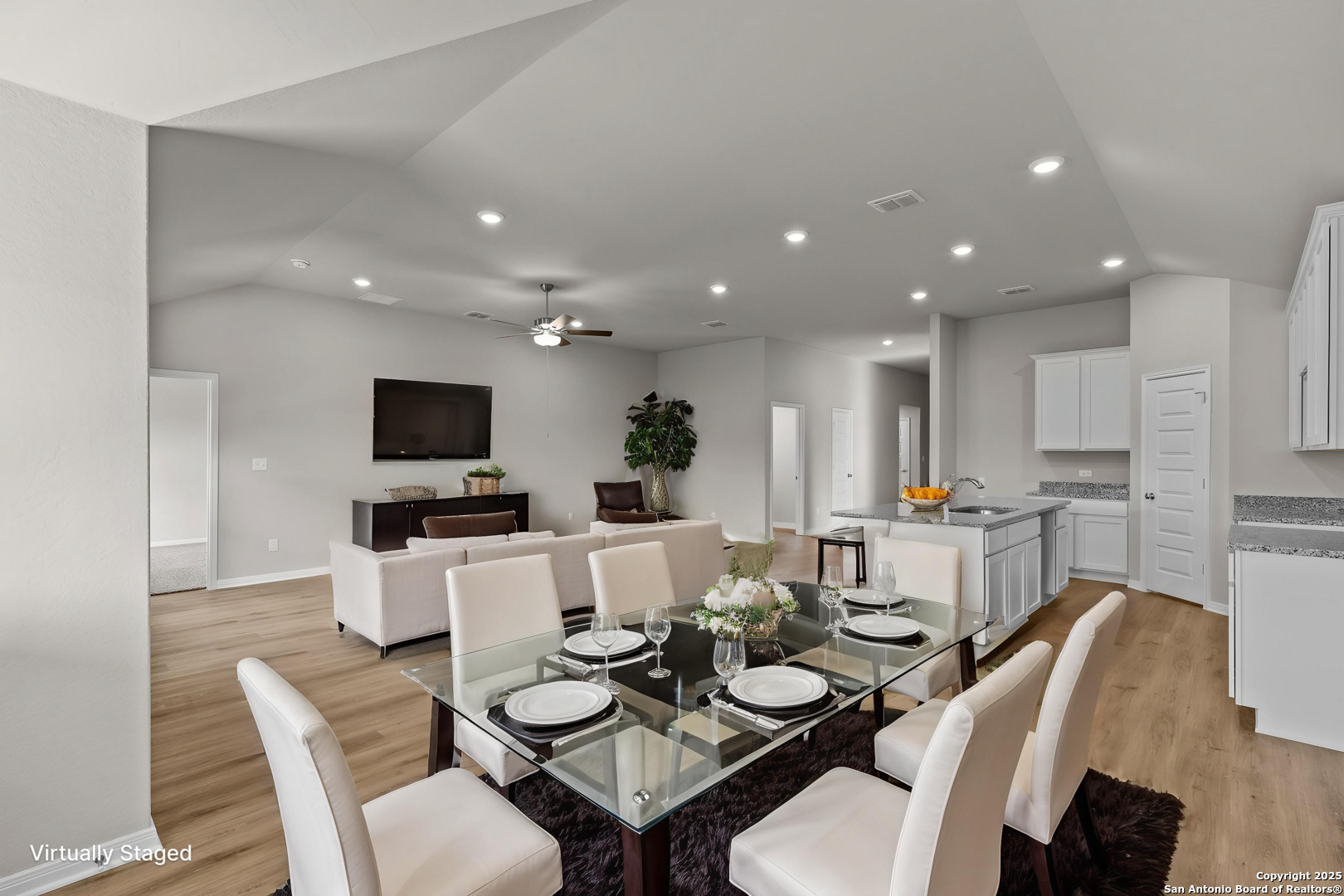 8708 Rucker Pond Trail San Antonio, TX 78252 - Photo 5 of 32