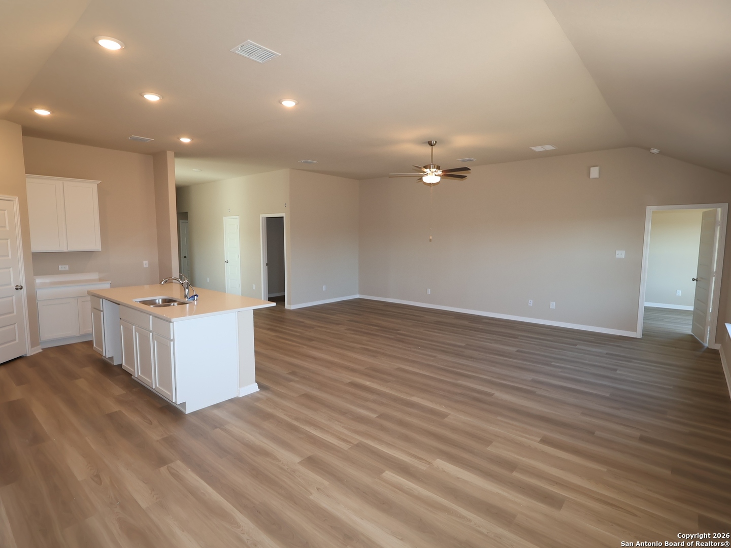 8708 Rucker Pond Trail San Antonio, TX 78252 - Photo 8 of 32