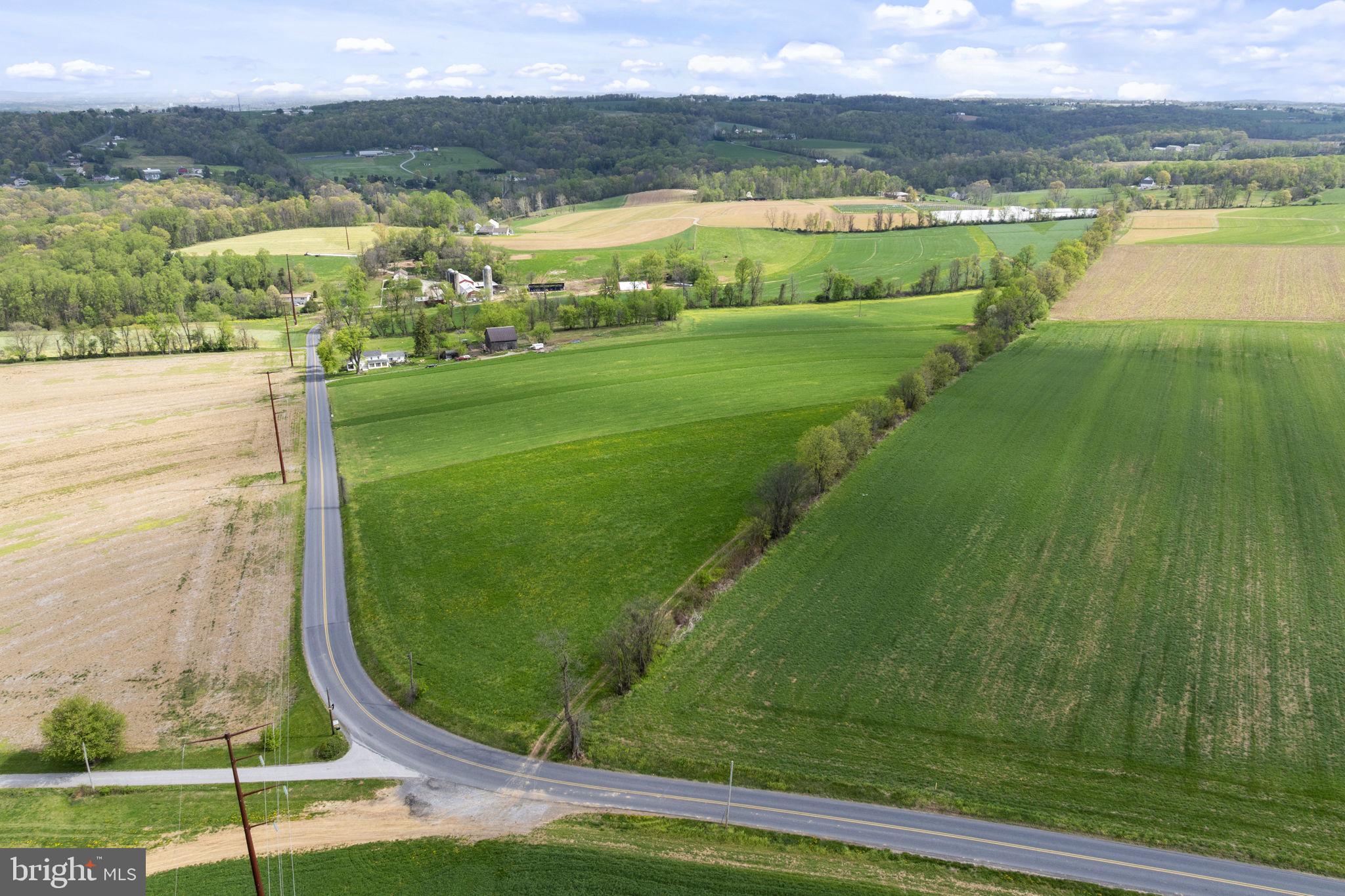 749 Hilldale Road Holtwood, PA 17532 - Photo 3 of 23