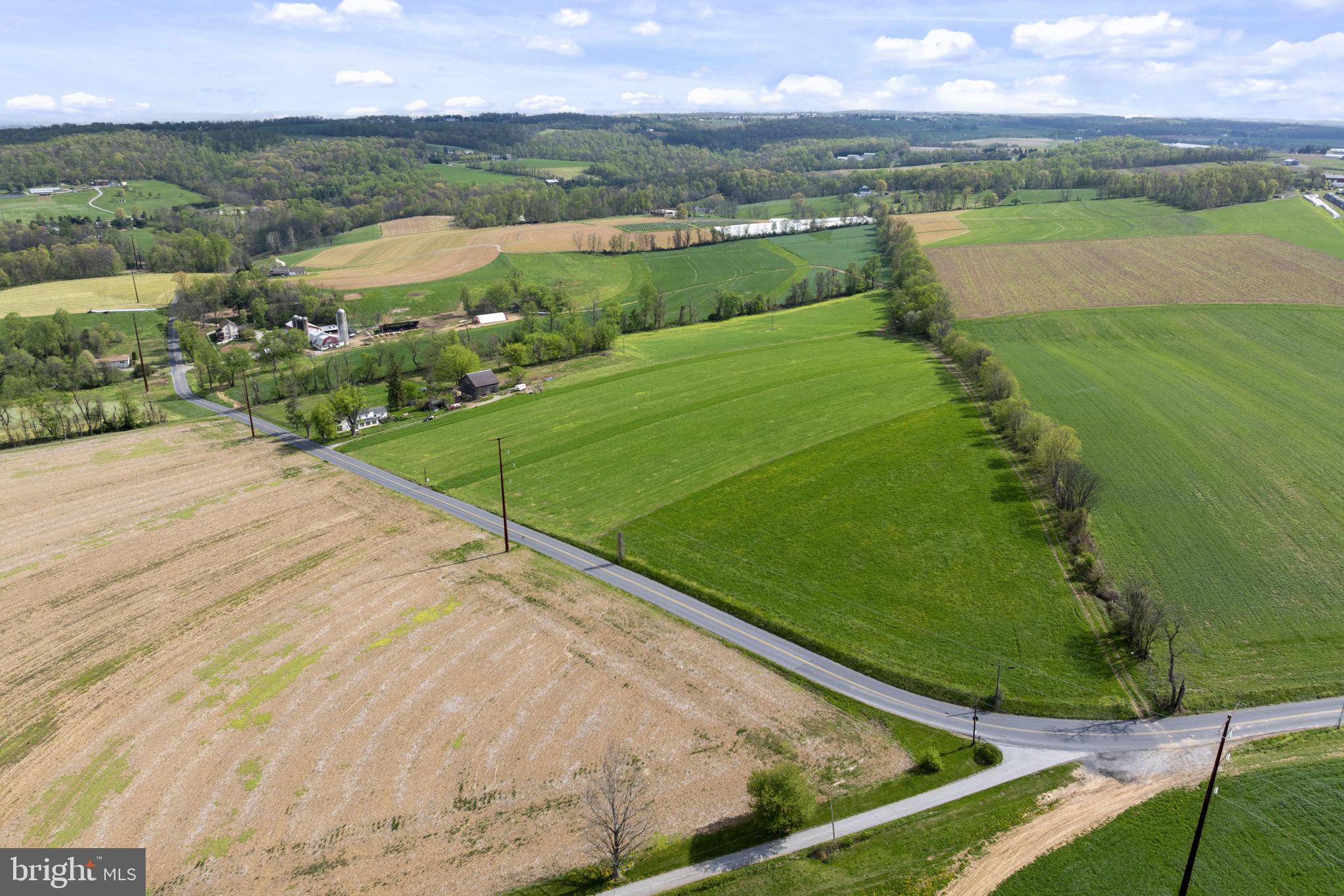 749 Hilldale Road Holtwood, PA 17532 - Photo 4 of 23