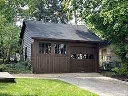 42 Locust Street Marblehead, MA 01945 - Photo 3 of 42 a front view of a house with a garden