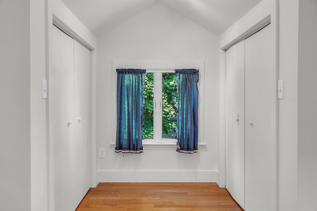 42 Locust Street Marblehead, MA 01945 - Photo 34 of 42