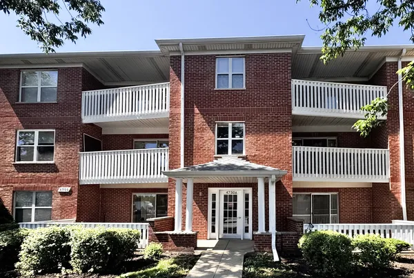 $309,900 | 4750 North Elston Avenue, Unit 201D, Chicago, IL 60630