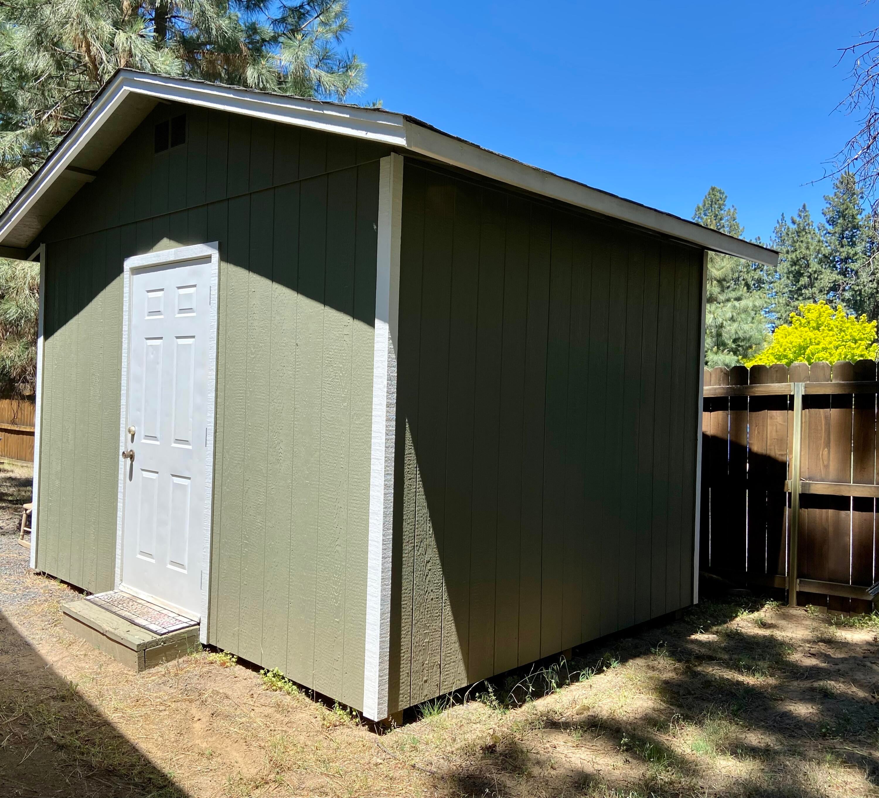 60218 Agate Road Bend, OR 97702 - Photo 19 of 19 Shed