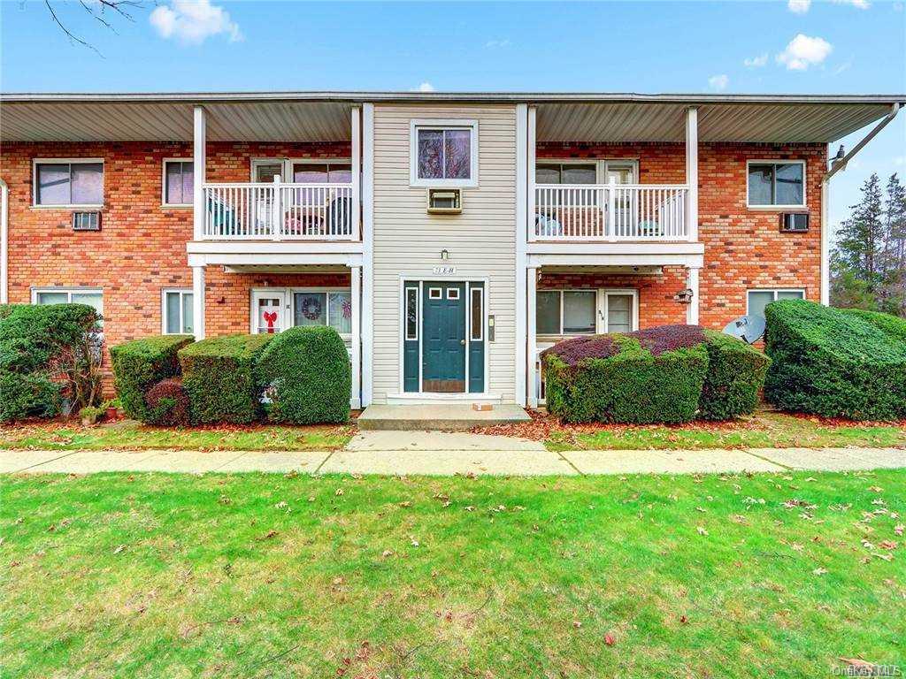 73 Adams Road, Unit 2E Central Islip, NY 11722 - Photo 1 of 1