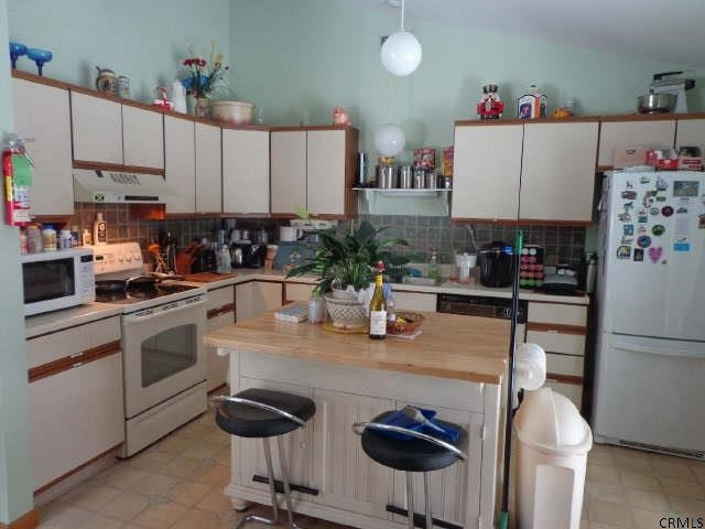 45 Glade Mallow Road Malta, NY 12020 - Photo 2 of 14 Photo 2