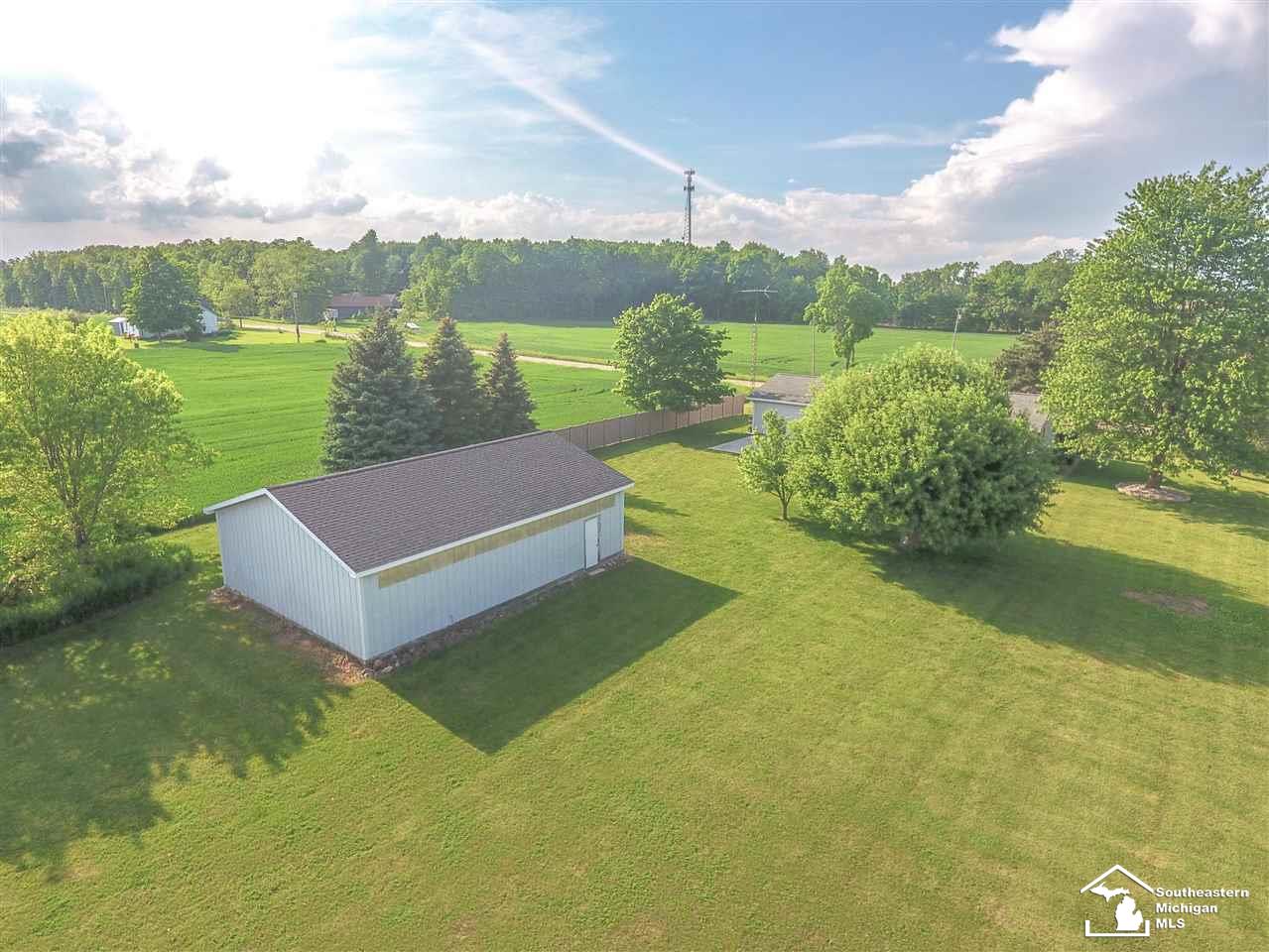 8611 Burton Road Adrian, MI 49221 - Photo 44 of 49 Gallery Image 44