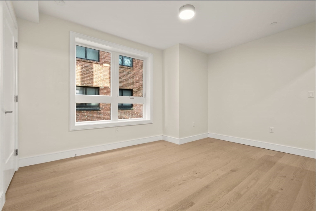 301 Border Street, Unit 402 Boston, MA 02128 - Photo 17 of 31