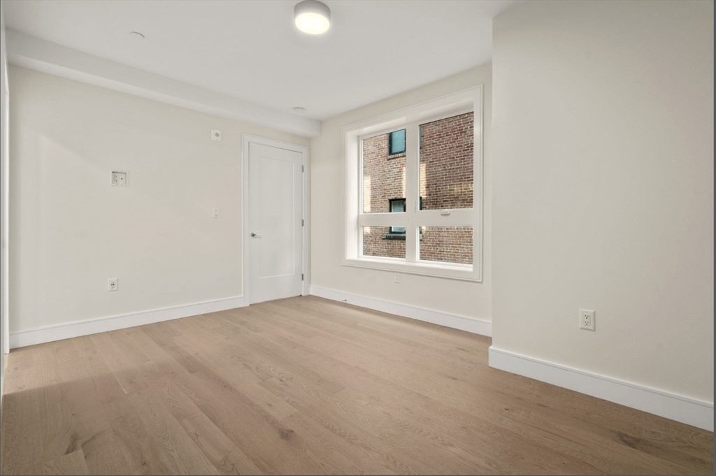 301 Border Street, Unit 402 Boston, MA 02128 - Photo 20 of 31