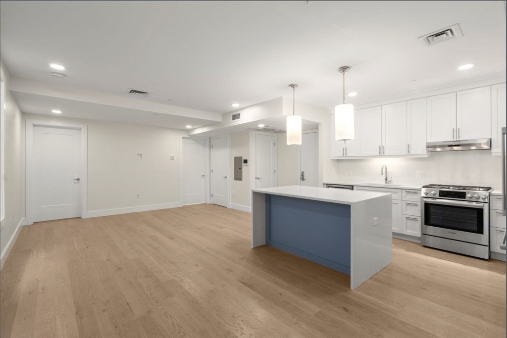 301 Border Street, Unit 402 Boston, MA 02128 - Photo 2 of 31