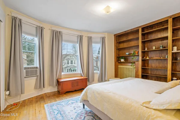 $299,900 | 115 Grove Avenue, Albany, NY 12208