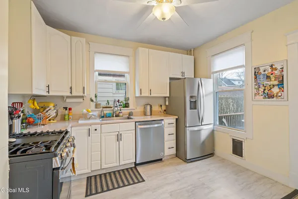 $299,900 | 115 Grove Avenue, Albany, NY 12208