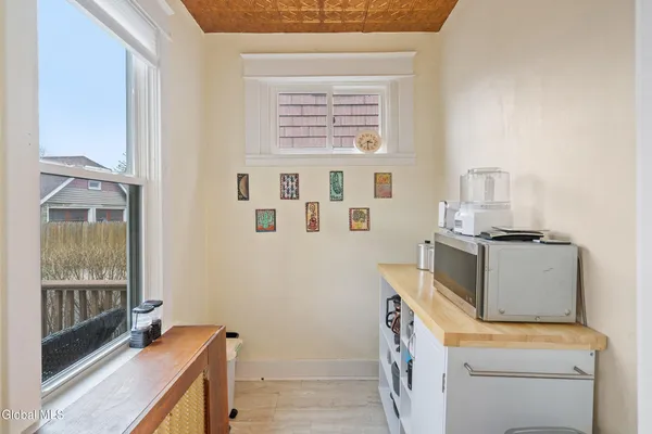$299,900 | 115 Grove Avenue, Albany, NY 12208