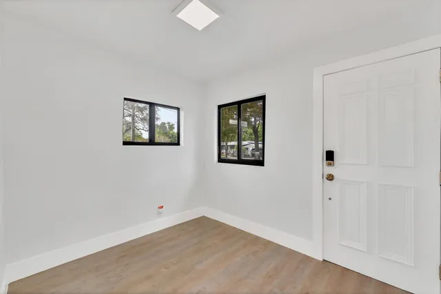 $2,600 | 2428 Northwest 28th Street, Miami, FL 33142