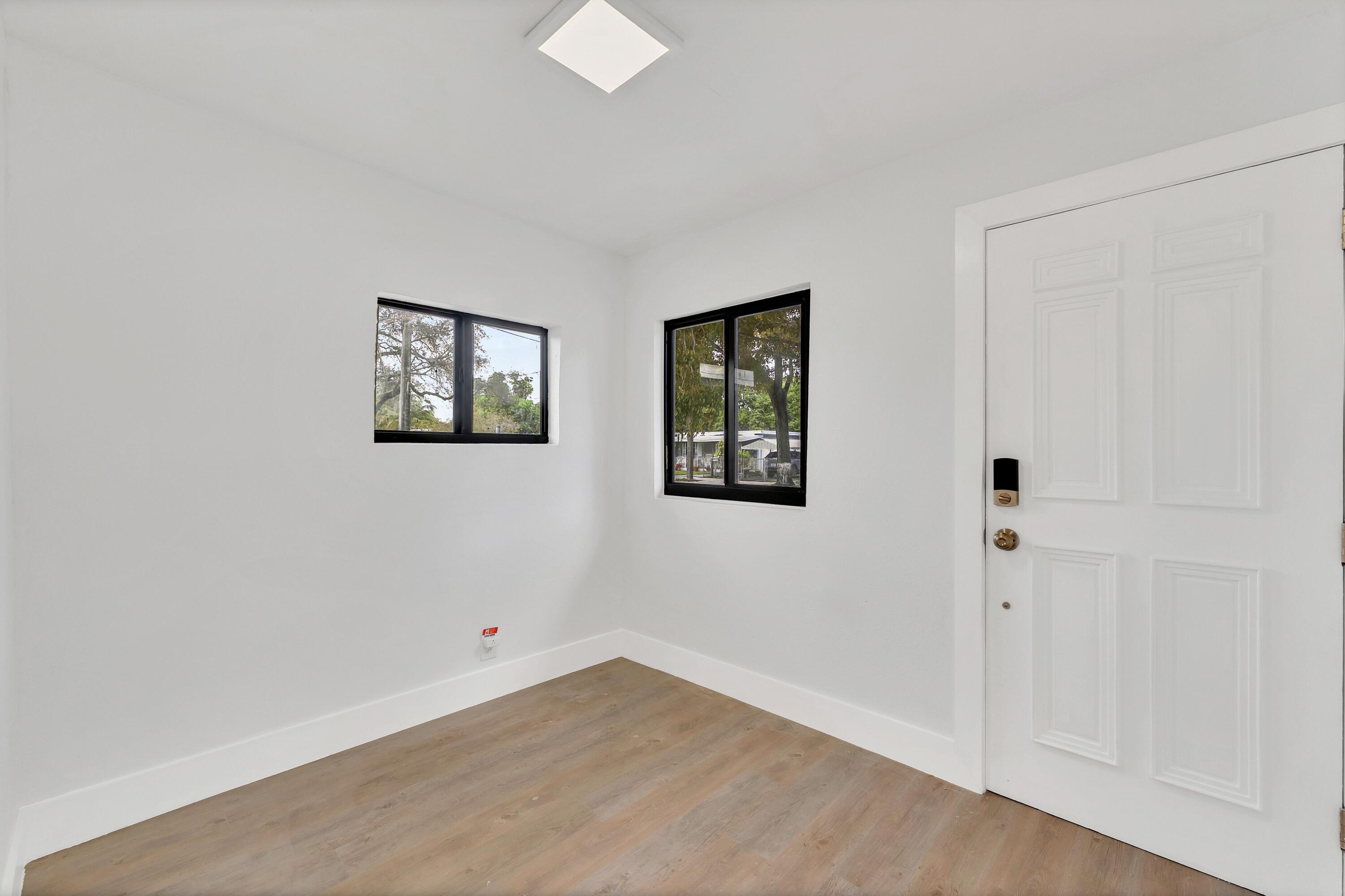 2428 Northwest 28th Street Miami, FL 33142 - Photo 5 of 19