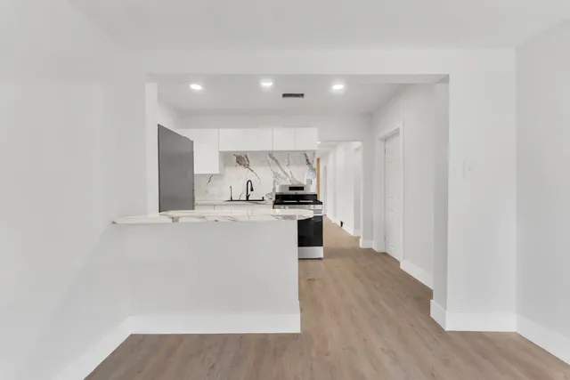 $2,600 | 2428 Northwest 28th Street, Miami, FL 33142