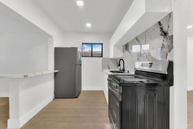 $2,600 | 2428 Northwest 28th Street, Miami, FL 33142