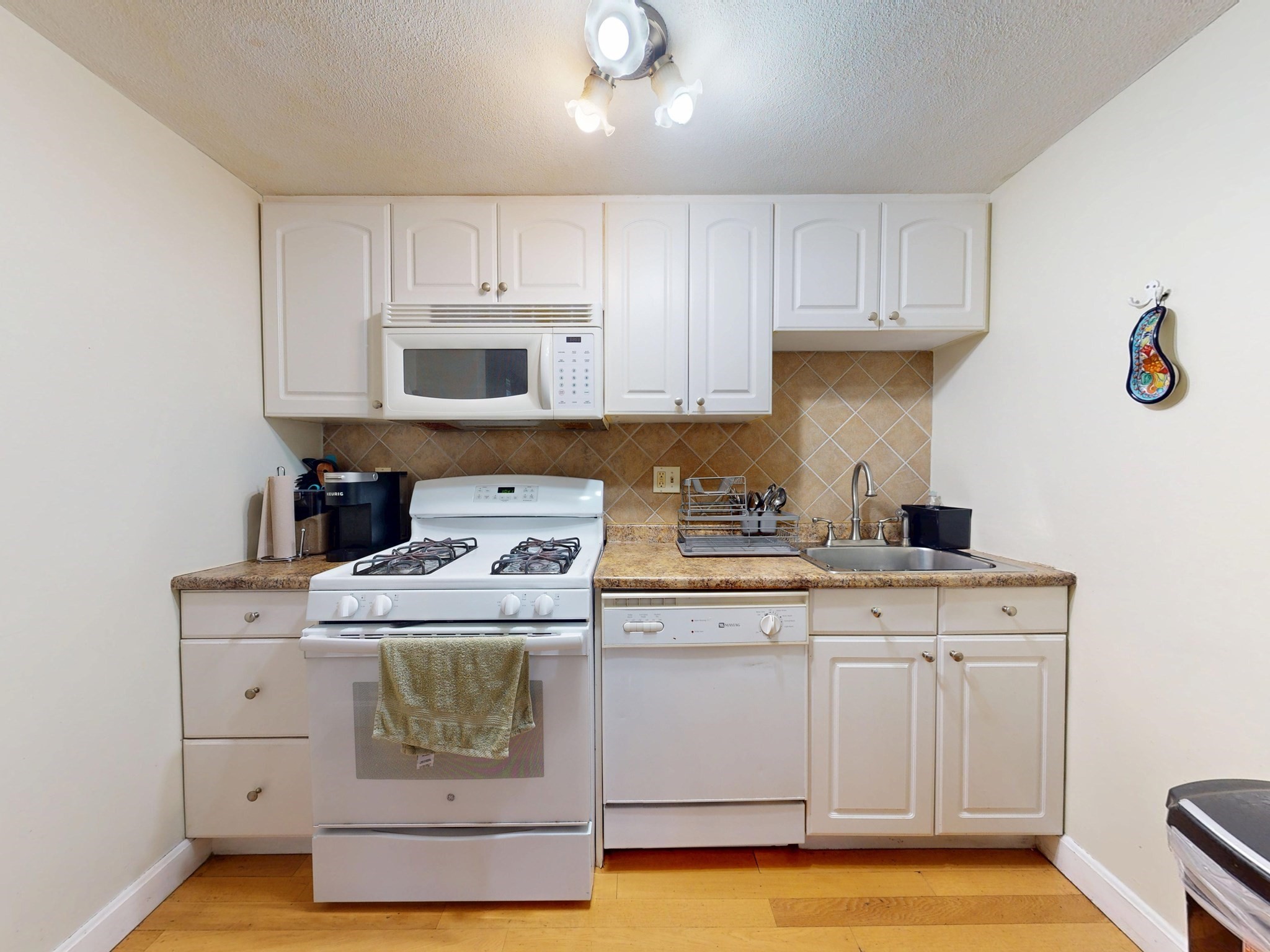 122 Chestnut Street, Unit 2 Chelsea, MA 02150 - Photo 12 of 17 Gallery Image 12